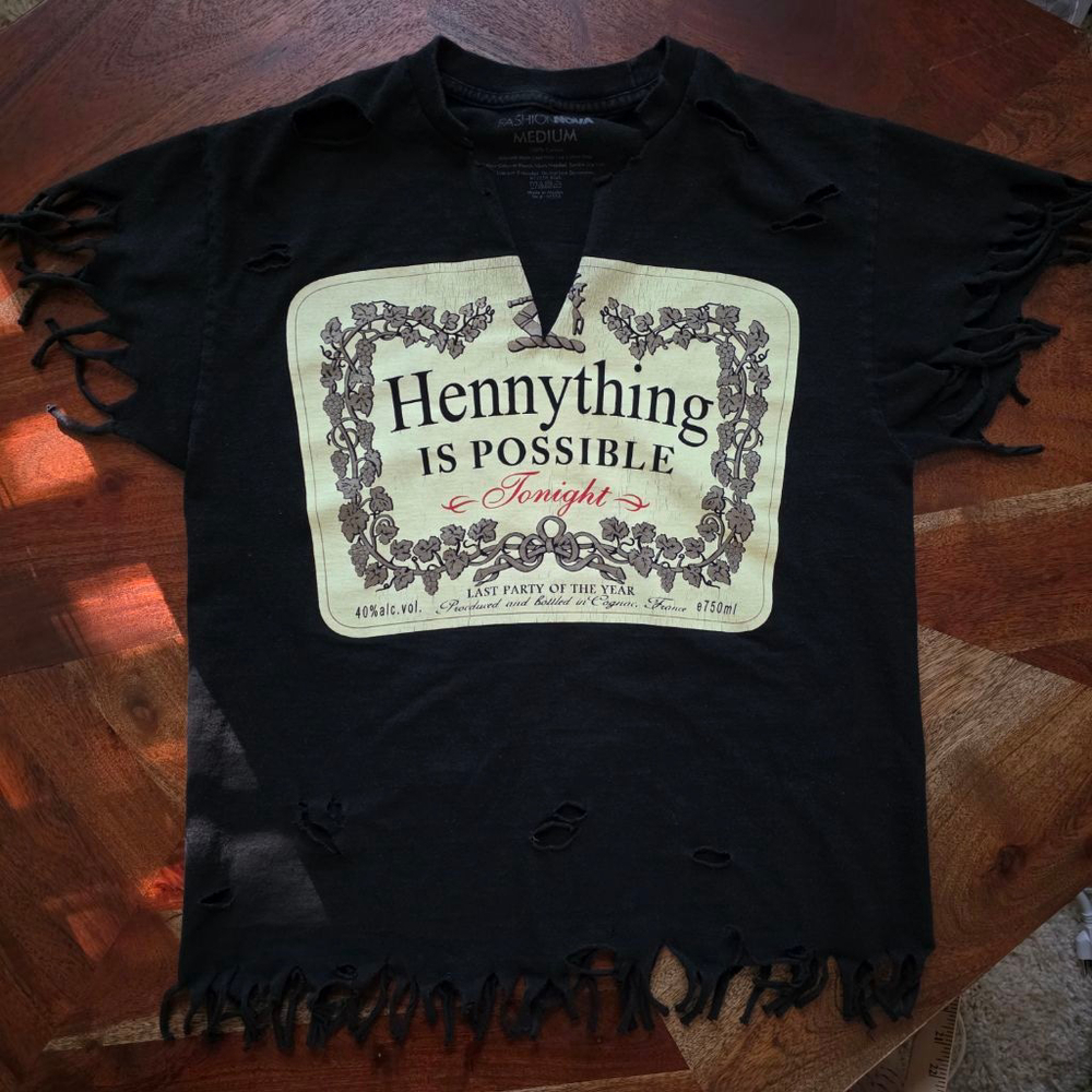 Women's Fashion Nova Black & Beige Hennything Is Possible Distressed Size‎ M